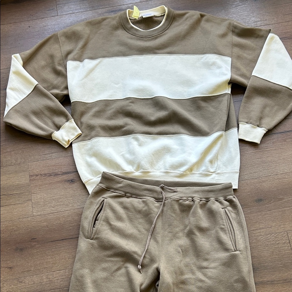 Cheetah Mervyns Vintage  Men's Tan and Cream Sweatsuit !! XL